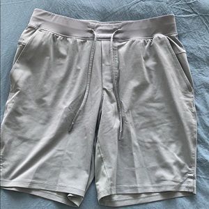 Men’s lululemon shorts